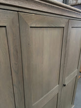 Load image into Gallery viewer, BIBURY SMOKED OAK
Triple Wardrobe Quality Furniture Clearance Ltd