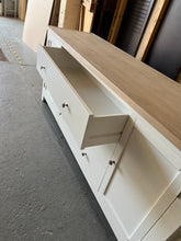 Load image into Gallery viewer, CHESTER PURE WHITE
Buffet Sideboard Quality Furniture Clearance Ltd
