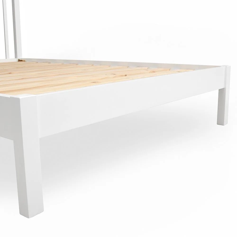 CHESTER PURE WHITE
Kingsize Bed Quality Furniture Clearance Ltd