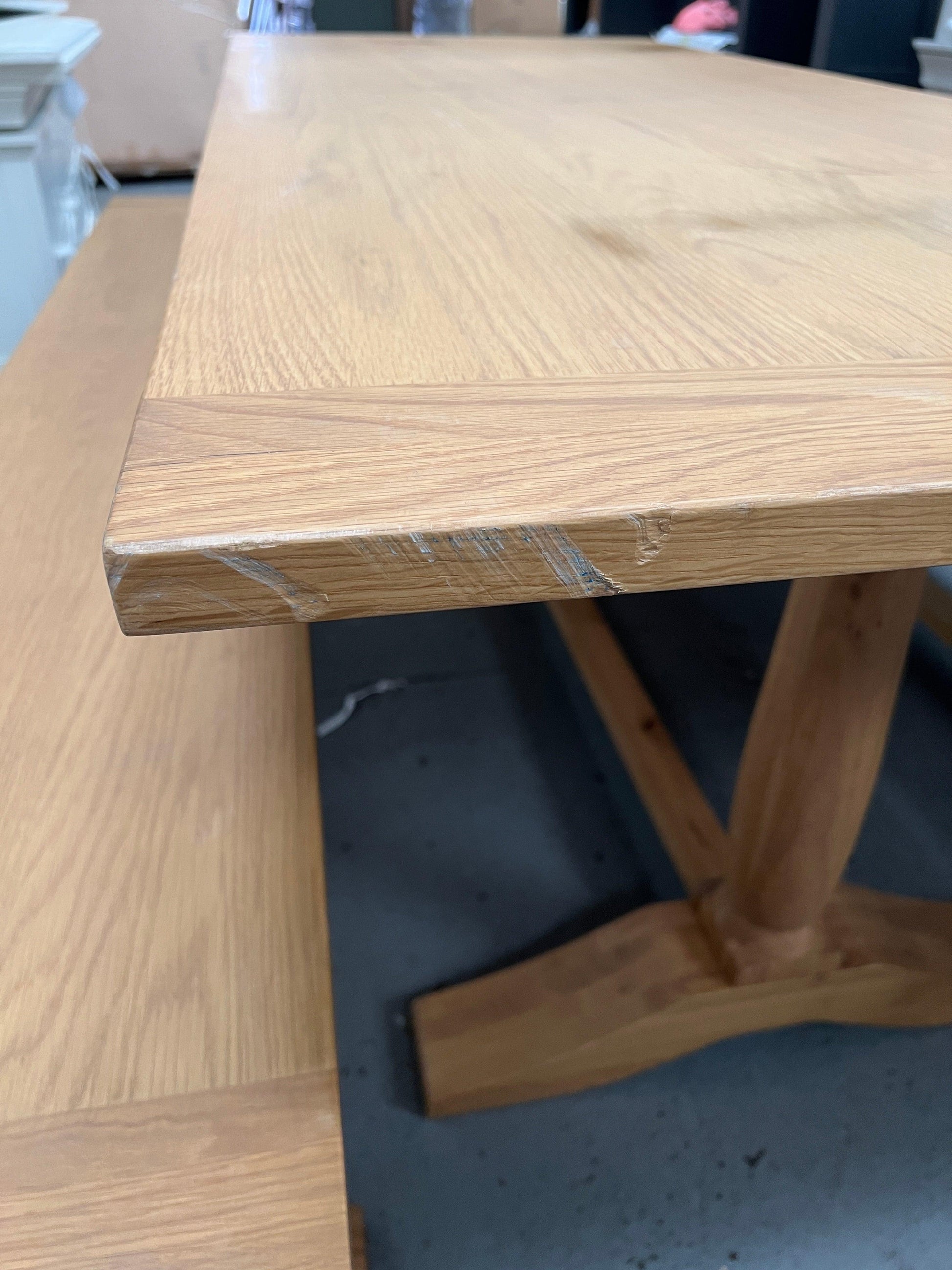 ELKSTONE MELLOW OAK
Elkstone Oak Dining Table and Bench Set Quality Furniture Clearance Ltd