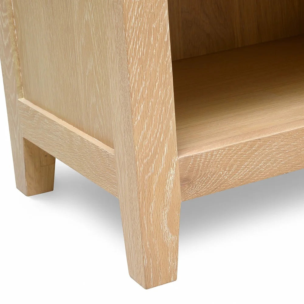 INGLESHAM WHITEWASH OAK
Shoe Storage Bench Quality Furniture Clearance Ltd