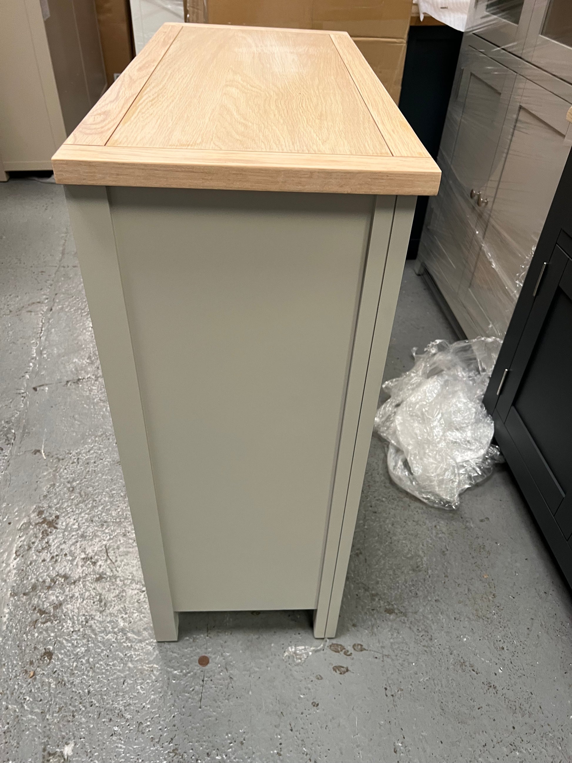 SIMPLY COTSWOLD PEBBLE GREY
2 over 3 chest of drawers Quality Furniture Clearance Ltd