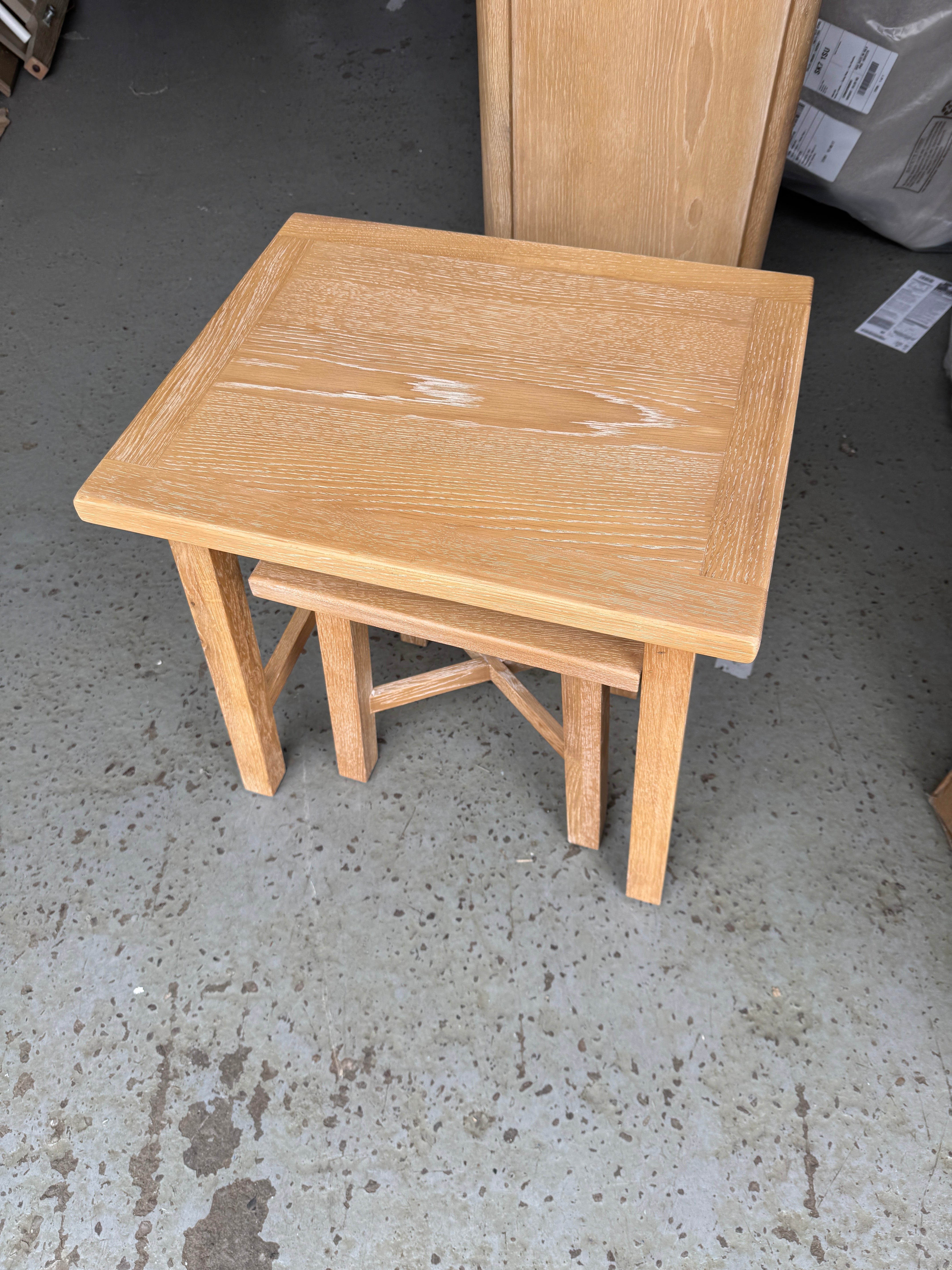 INGLESHAM WHITEWASH OAK
Nest of 2 Tables Quality Furniture Clearance Ltd