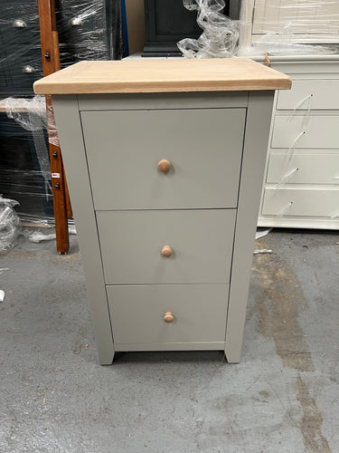 CHESTER DOVE GREY
3 Drawer Filing Cabinet Quality Furniture Clearance Ltd