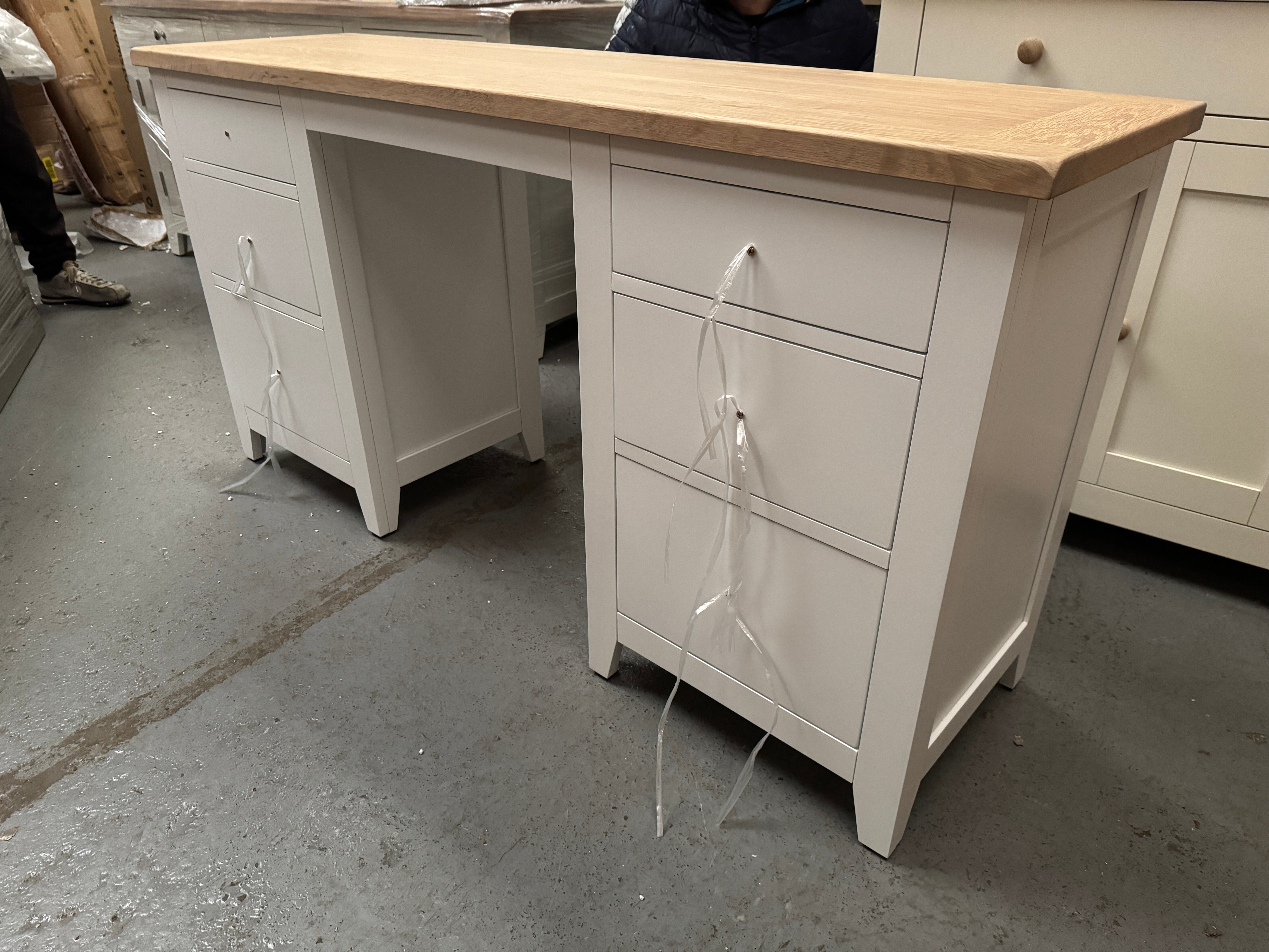 CHESTER PURE WHITE Dressing Table Quality Furniture Clearance Ltd