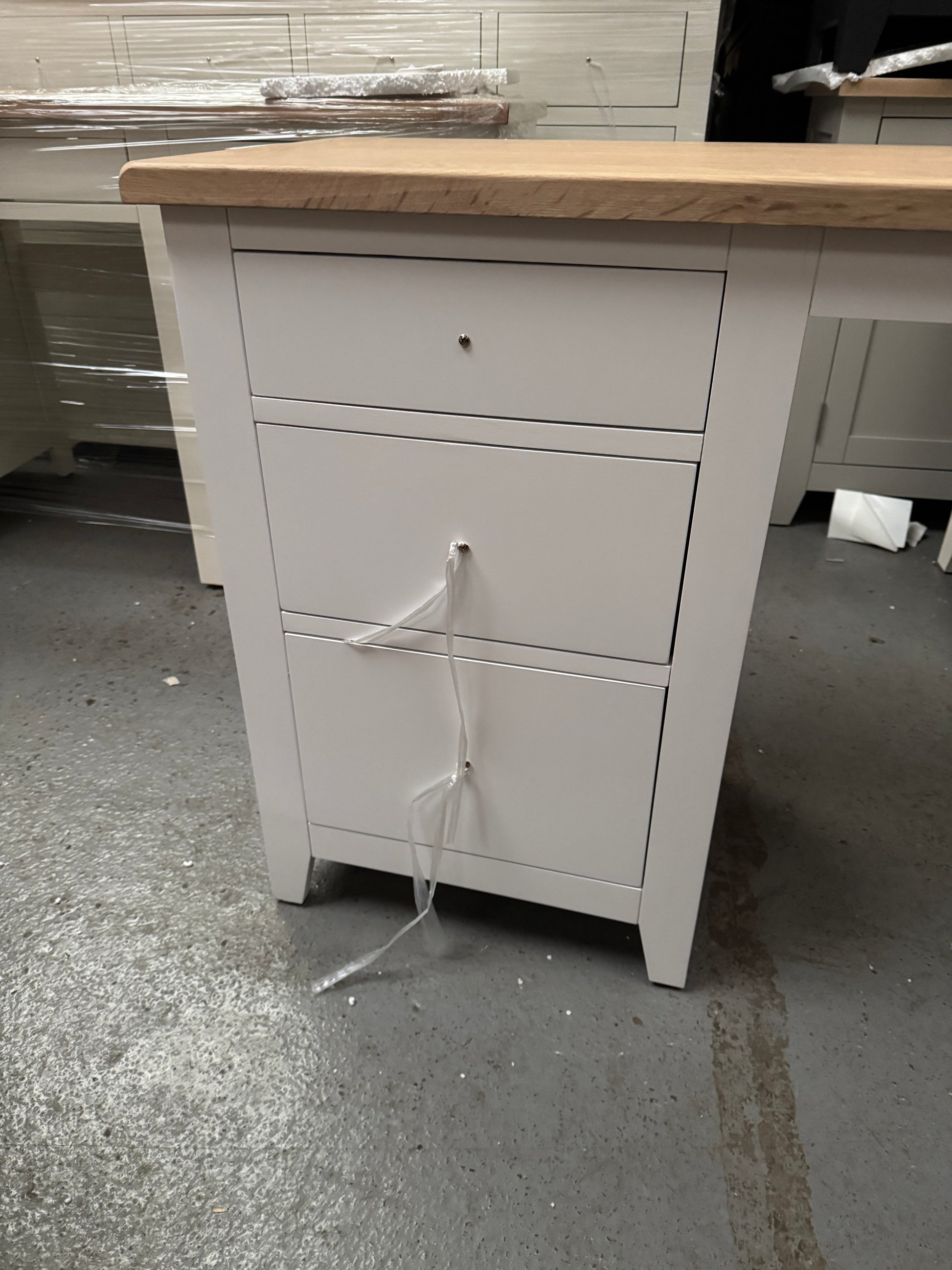 CHESTER PURE WHITE Dressing Table Quality Furniture Clearance Ltd
