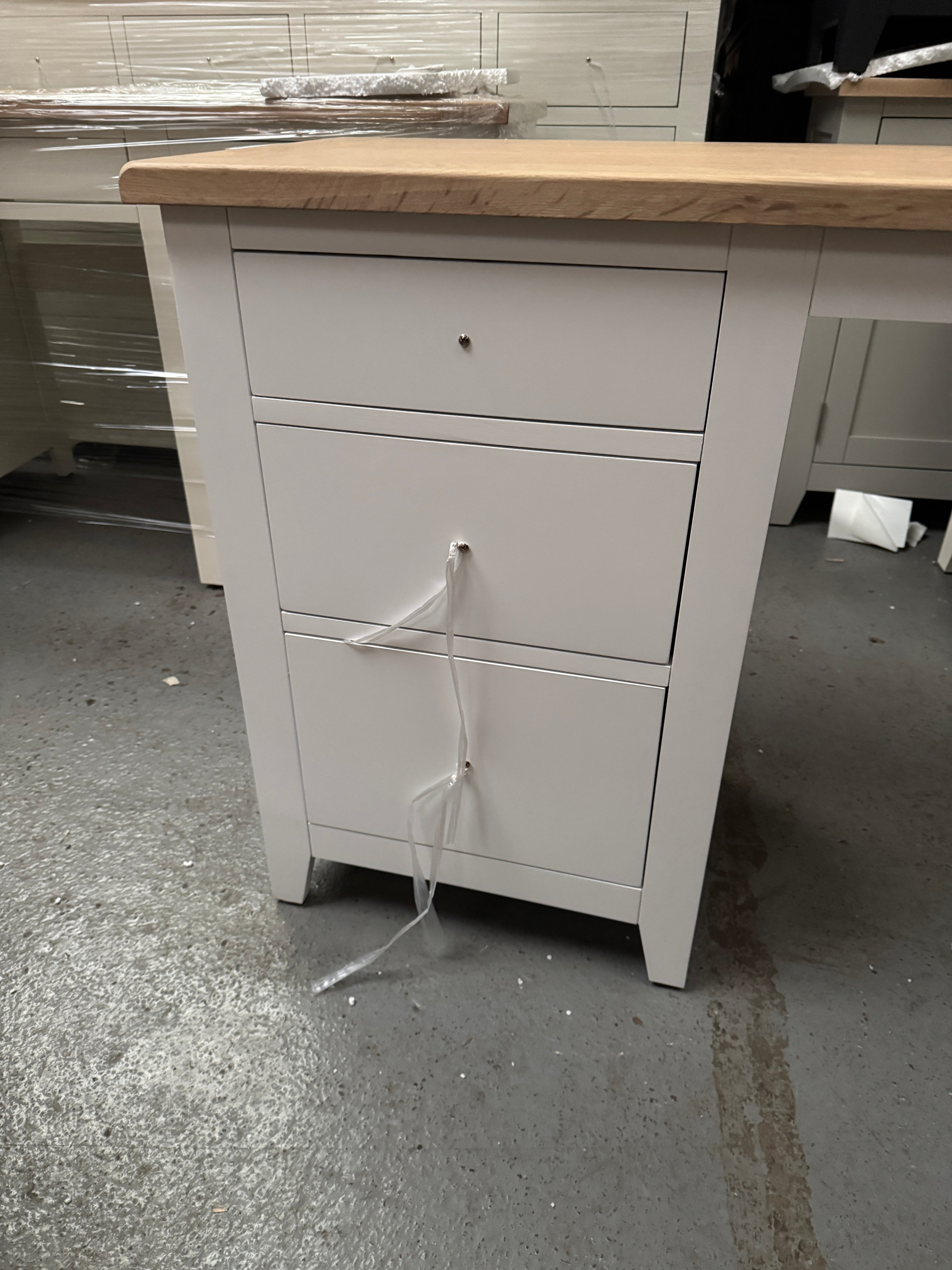 CHESTER PURE WHITE Dressing Table Quality Furniture Clearance Ltd
