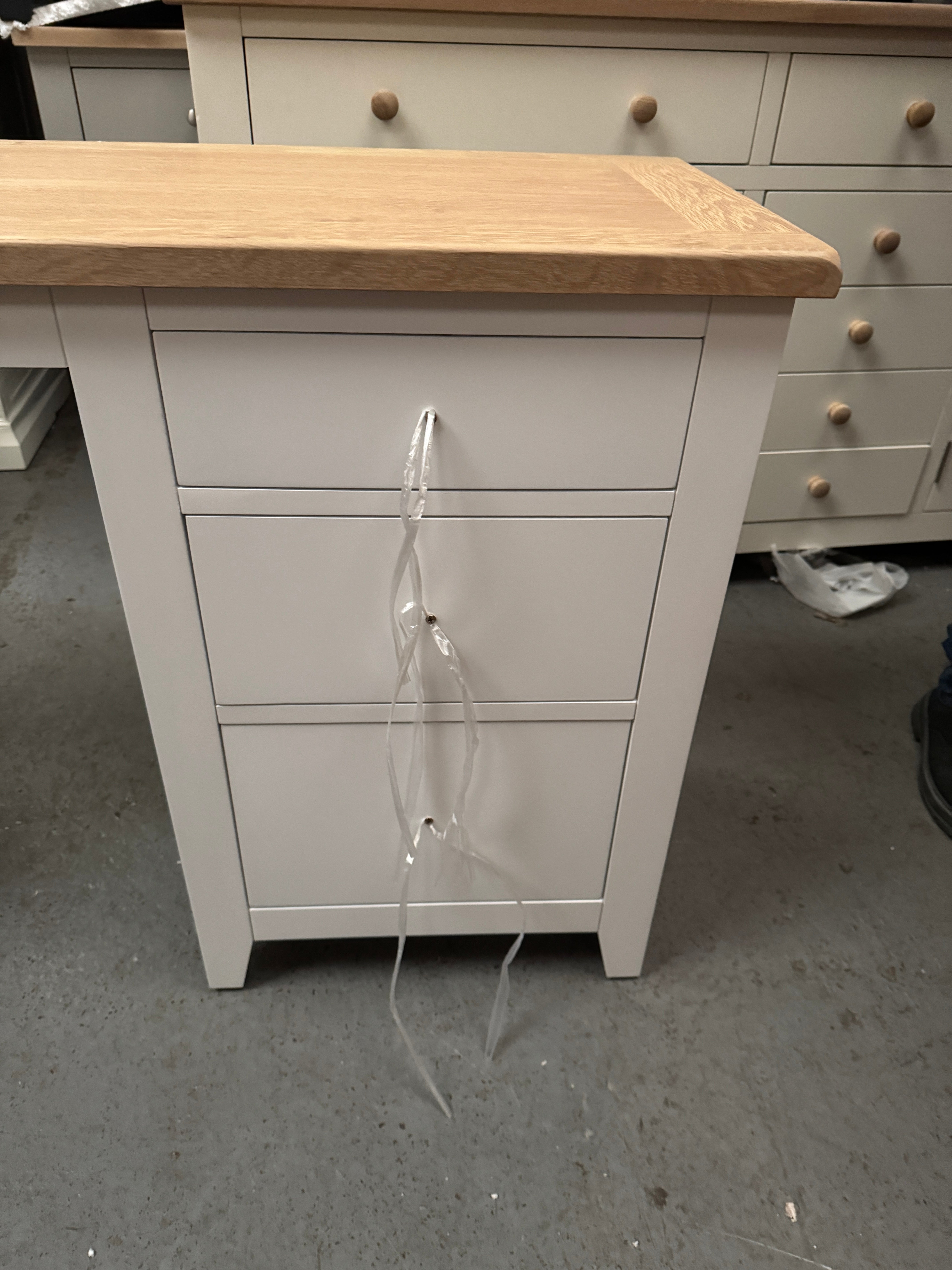 CHESTER PURE WHITE Dressing Table Quality Furniture Clearance Ltd