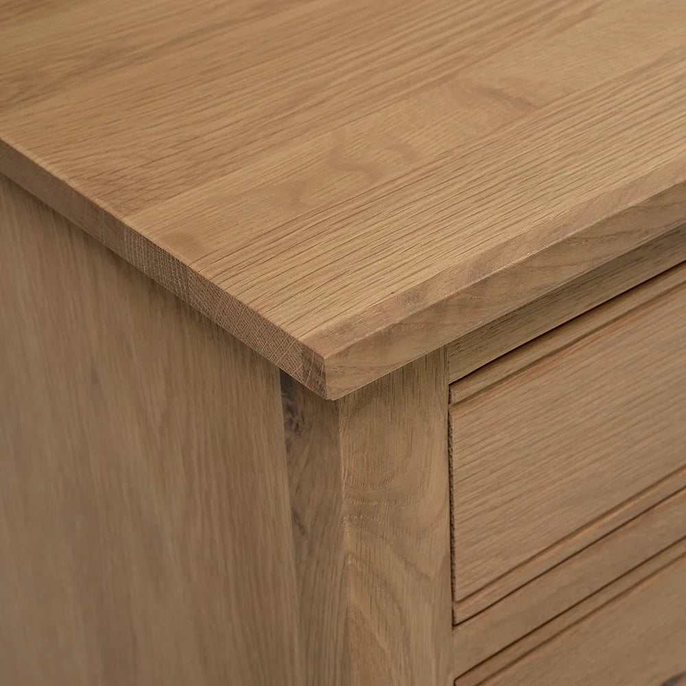 Set Of 2 ELKSTONE MELLOW OAK
Large 3 Drawer Bedside Quality Furniture Clearance Ltd