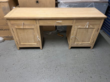Load image into Gallery viewer, INGLESHAM WHITEWASH OAK
Double Pedestal Desk Quality Furniture Clearance Ltd
