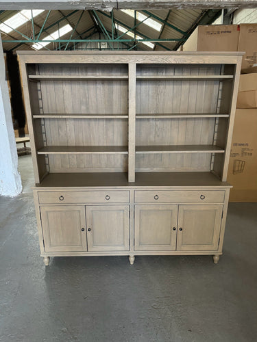 ELKSTONE SMOKED OAK
Grand Dresser Quality Furniture Clearance Ltd