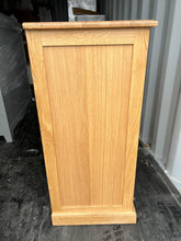 Load image into Gallery viewer, Appleby Light Oak 2 over 3 Chest of Drawers Quality Furniture Clearance Ltd
