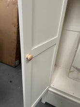 Load image into Gallery viewer, CHESTER CLASSIC CREAM
Four Door Wardrobe
