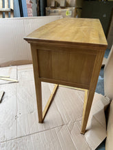 Load image into Gallery viewer, Winchcombe Oiled Oak Dressing Table Quality Furniture Clearance Ltd
