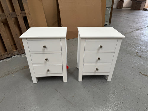 Set of two SIMPLY COTSWOLD PURE WHITE
3 Drawer Bedside Tables Quality Furniture Clearance Ltd