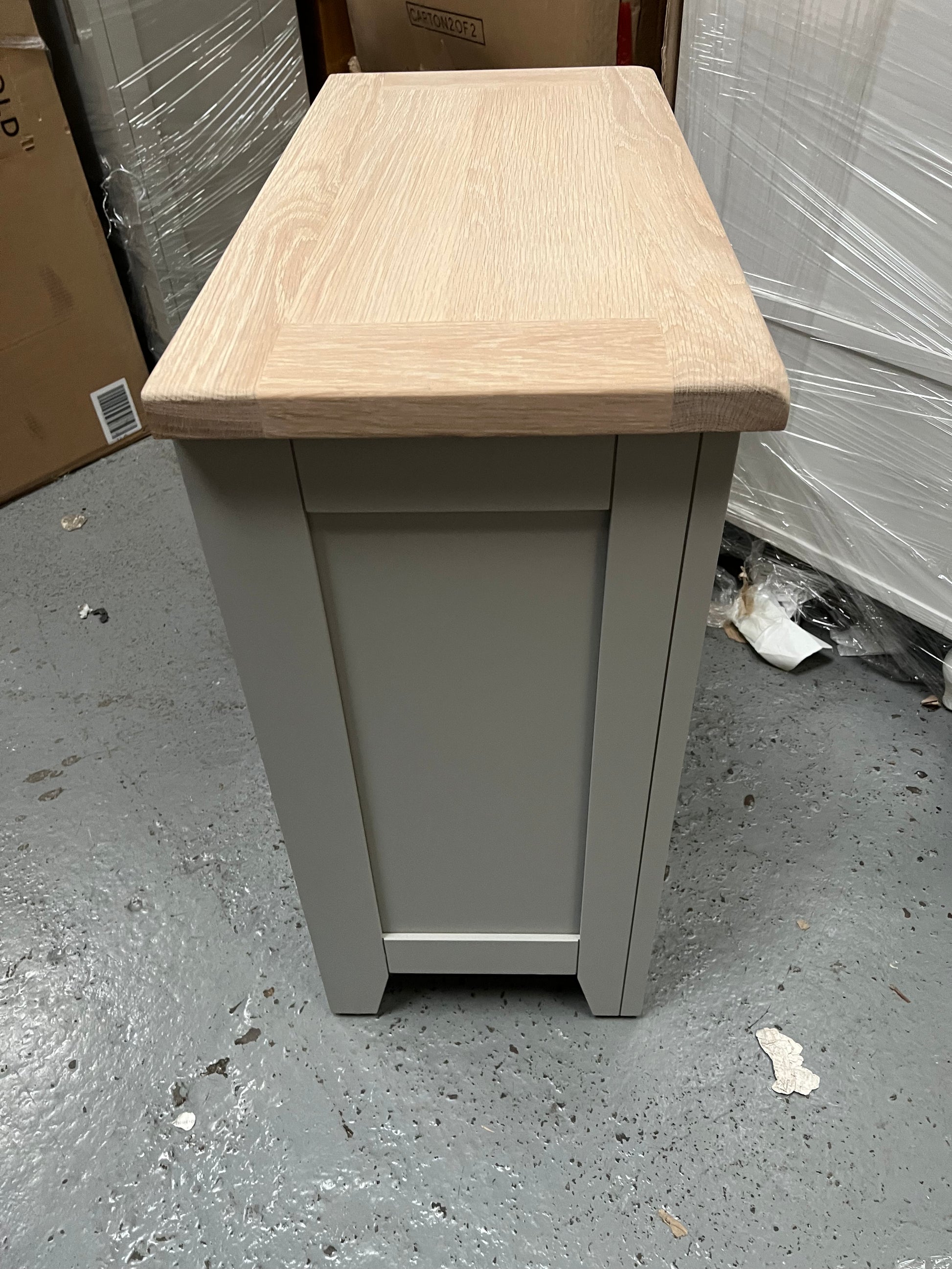 CHESTER DOVE GREY
Small Cupboard Quality Furniture Clearance Ltd