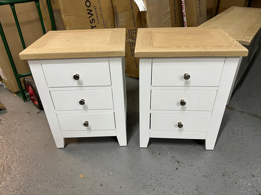 Set of 2 x CHESTER PURE WHITE
3 Drawer Bedside Table Quality Furniture Clearance Ltd