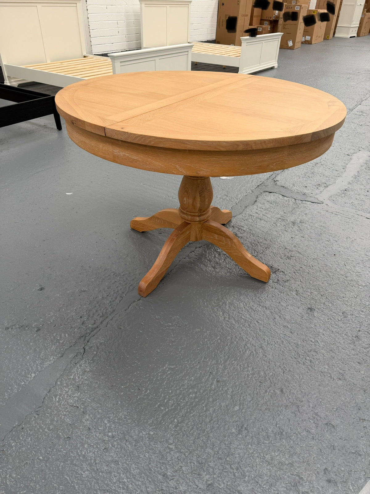 INGLESHAM WHITEWASH OAK Round Ext Dining Table Quality Furniture Clearance Ltd