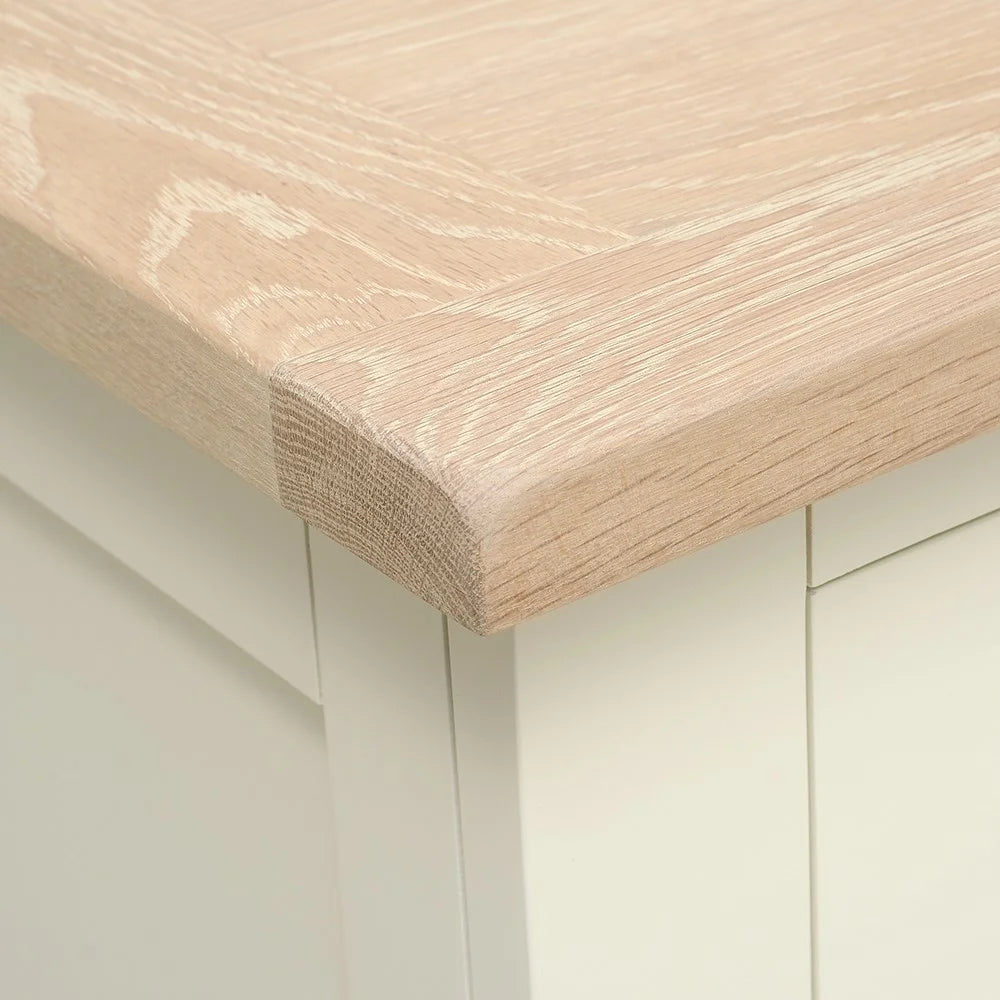 CHESTER CLASSIC CREAM
Large Sideboard Quality Furniture Clearance Ltd
