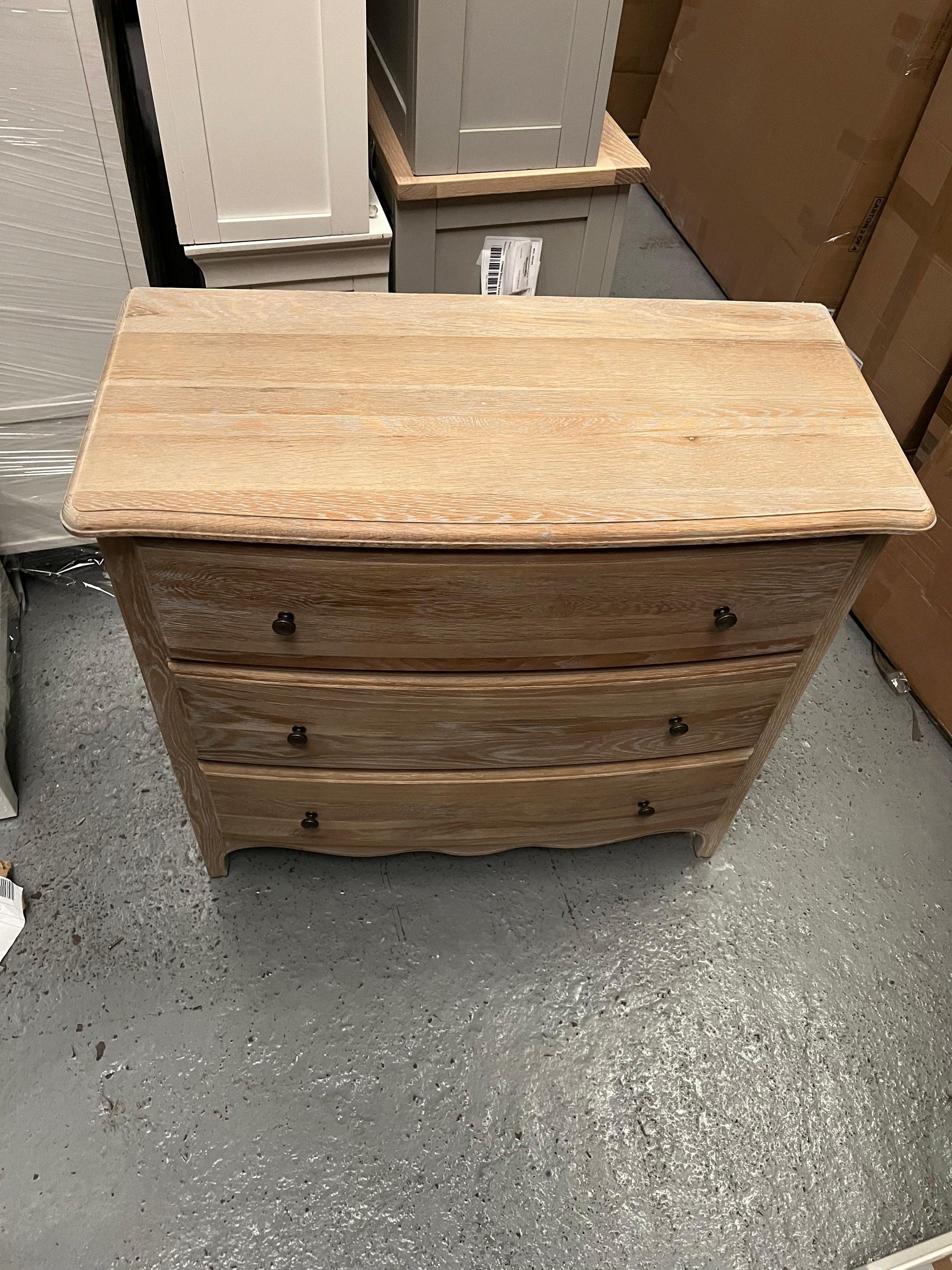 CAMILLE LIMEWASH OAK
3 Drawer Chest Quality Furniture Clearance Ltd