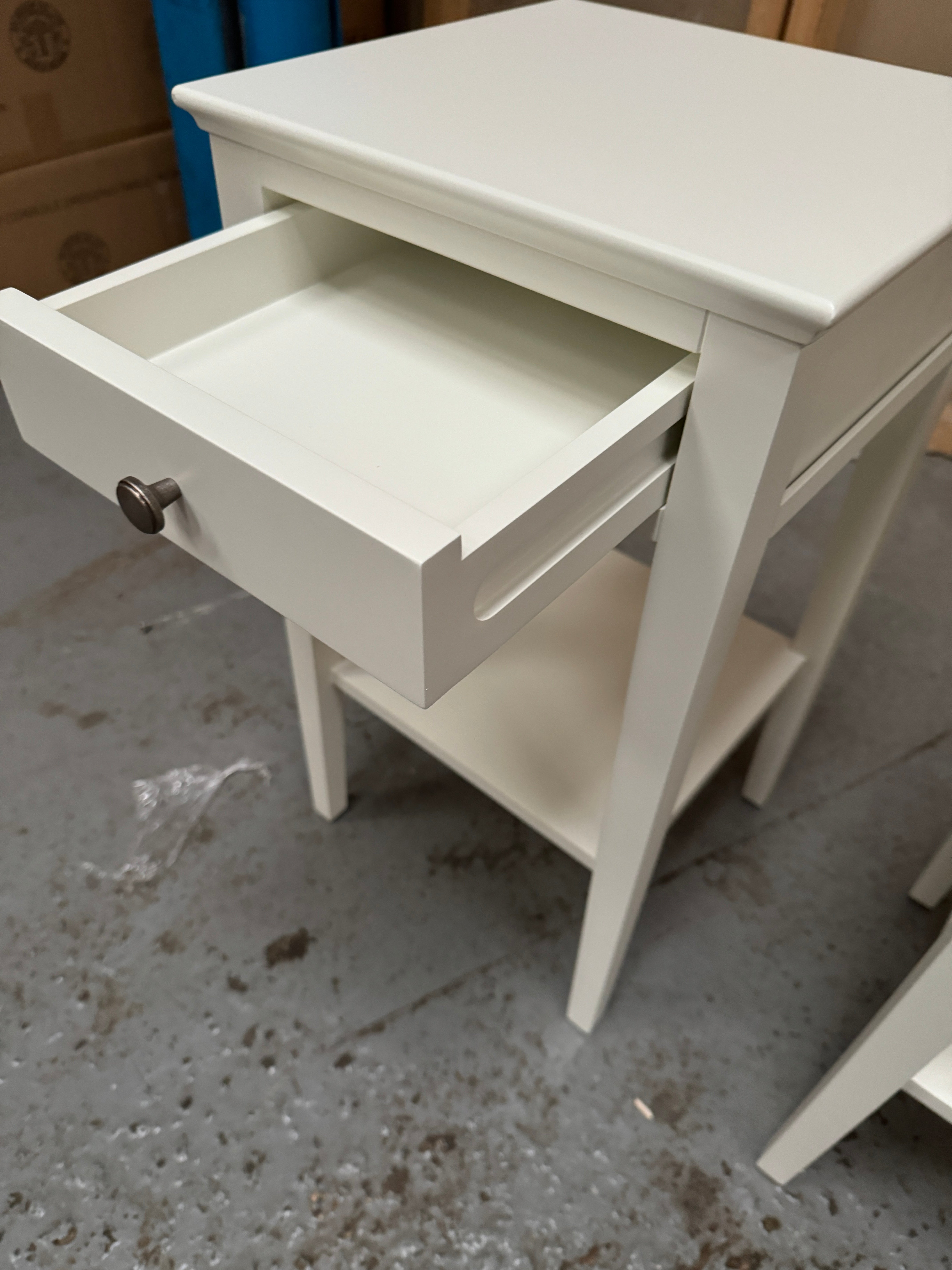 CHANTILLY WARM WHITE
Narrow Bedside Set of 2 Quality Furniture Clearance Ltd