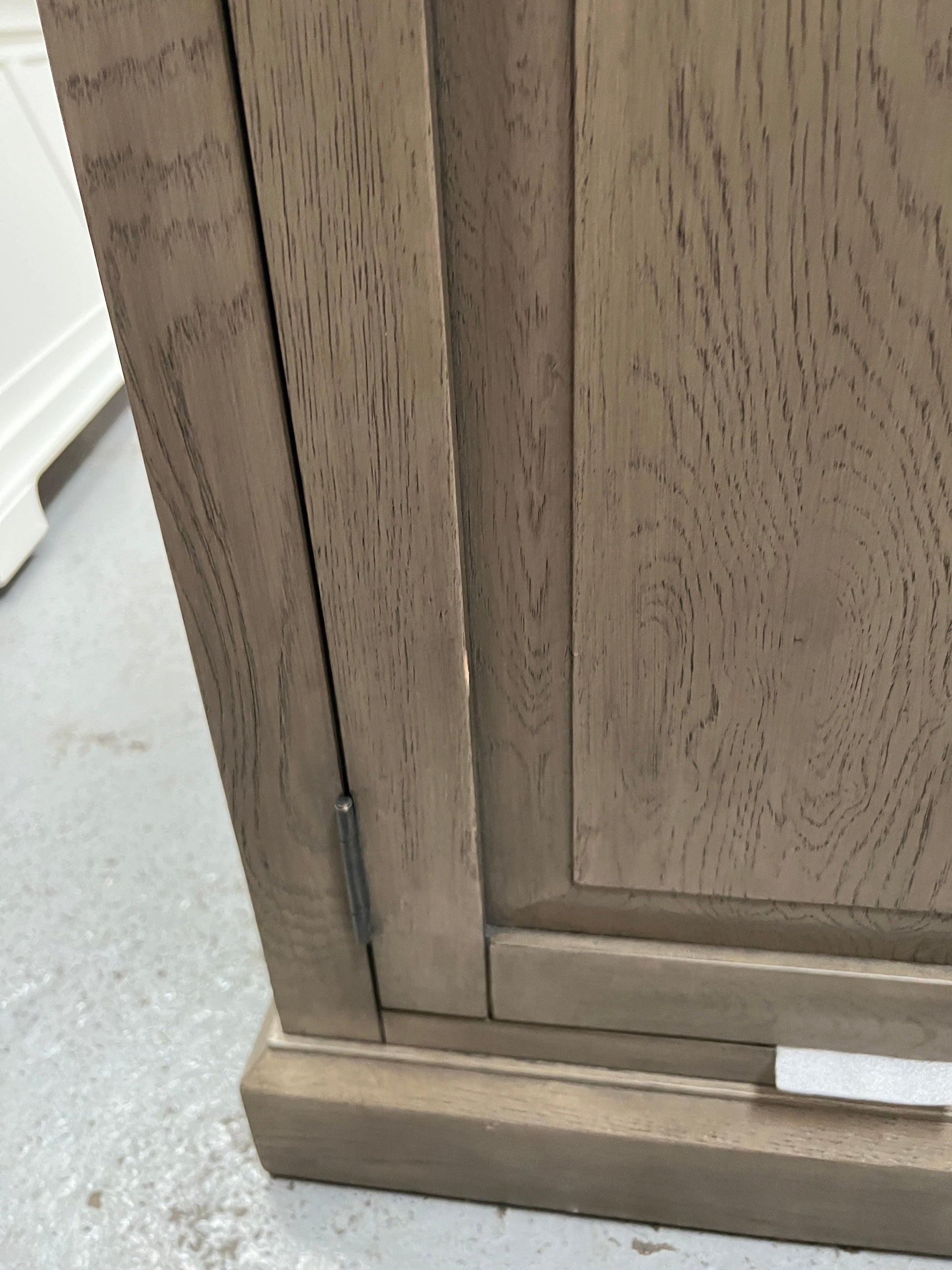NOTGROVE WEATHERED OAK
NEW 4 Door Sideboard Quality Furniture Clearance Ltd