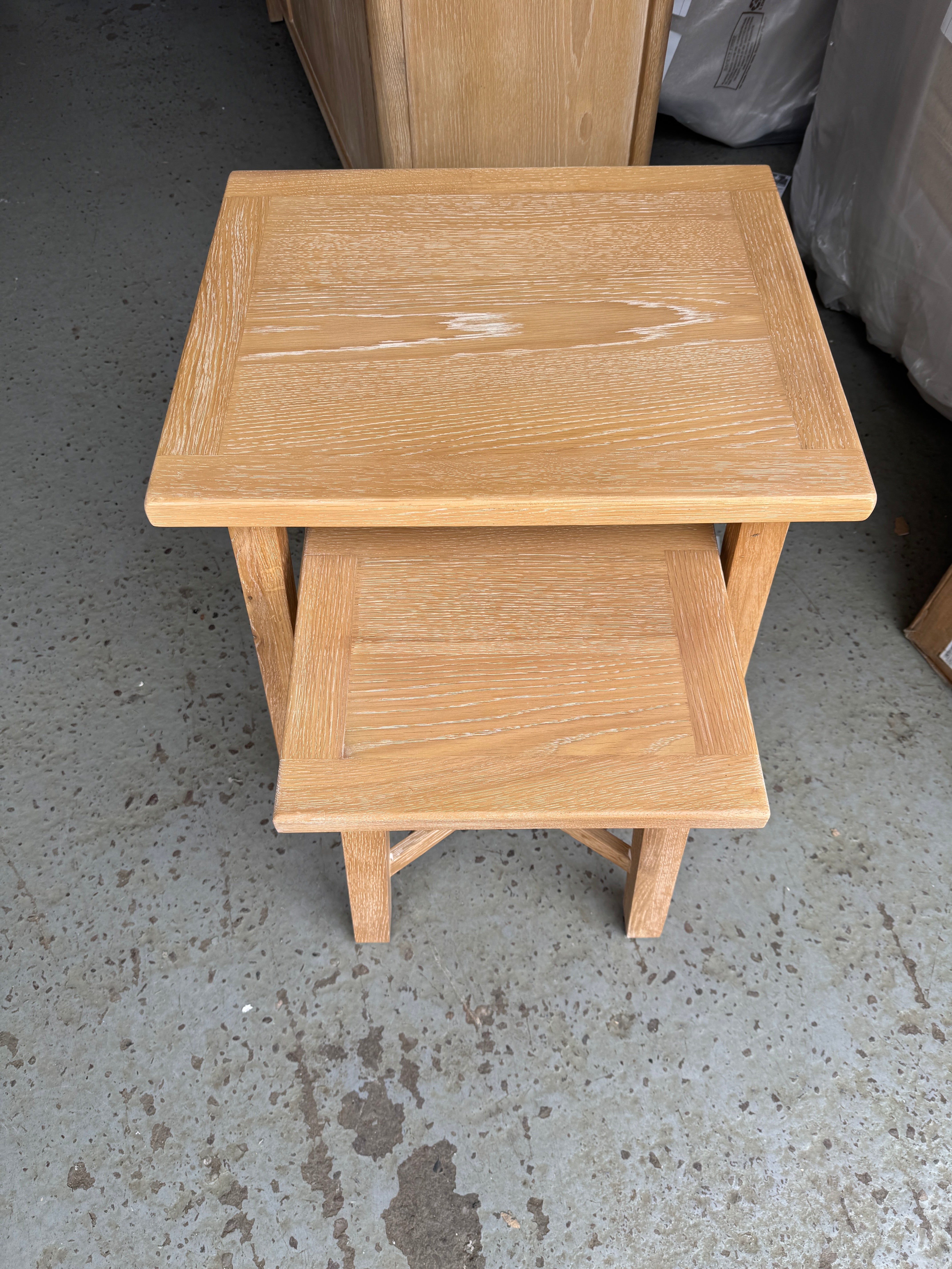 INGLESHAM WHITEWASH OAK
Nest of 2 Tables Quality Furniture Clearance Ltd