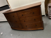 Load image into Gallery viewer, WINCHCOMBE DARK OAK Low and Wide 6 Drawer Chest Quality Furniture Clearance Ltd
