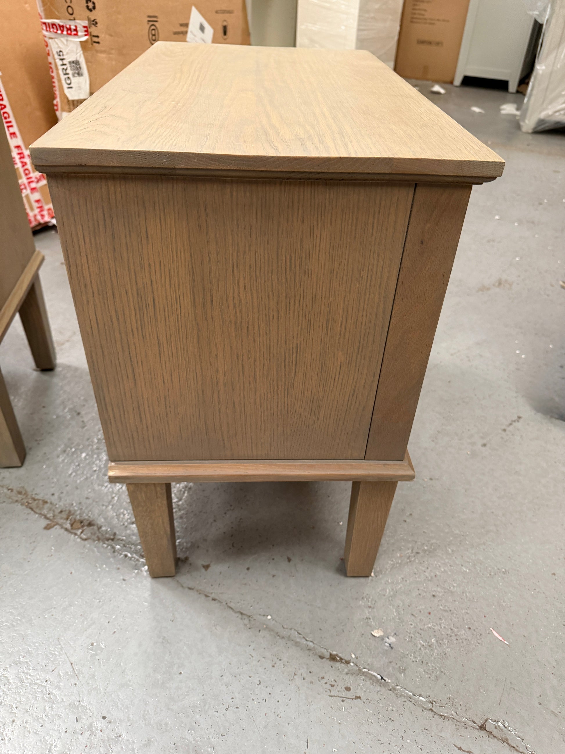 BIBURY SMOKED OAK
Wide 2 Drawer Bedside Table - set of 2 Quality Furniture Clearance Ltd