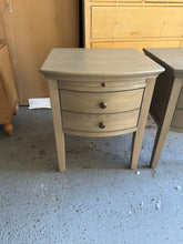 Load image into Gallery viewer, Set of 2 WINCHCOMBE SMOKED OAK 2 Drawer Bedside Tables Quality Furniture Clearance Ltd
