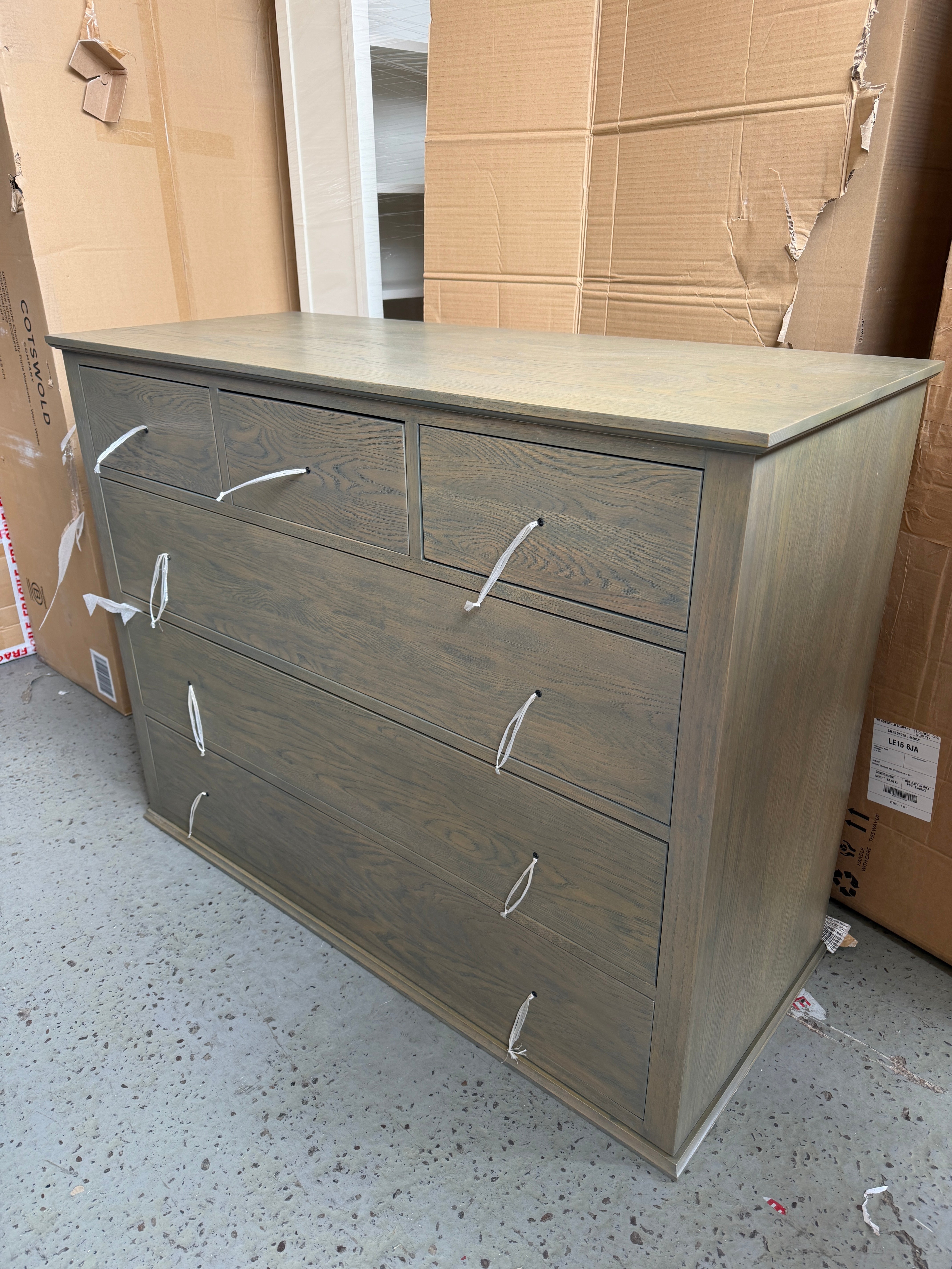 BIBURY SMOKED OAK
6 Drawer Chest of Drawers Quality Furniture Clearance Ltd