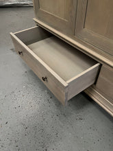 Load image into Gallery viewer, BIBURY SMOKED OAK
Triple Wardrobe Quality Furniture Clearance Ltd
