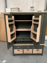 Load image into Gallery viewer, CHESTER FOREST GREEN
Triple Larder Quality Furniture Clearance Ltd
