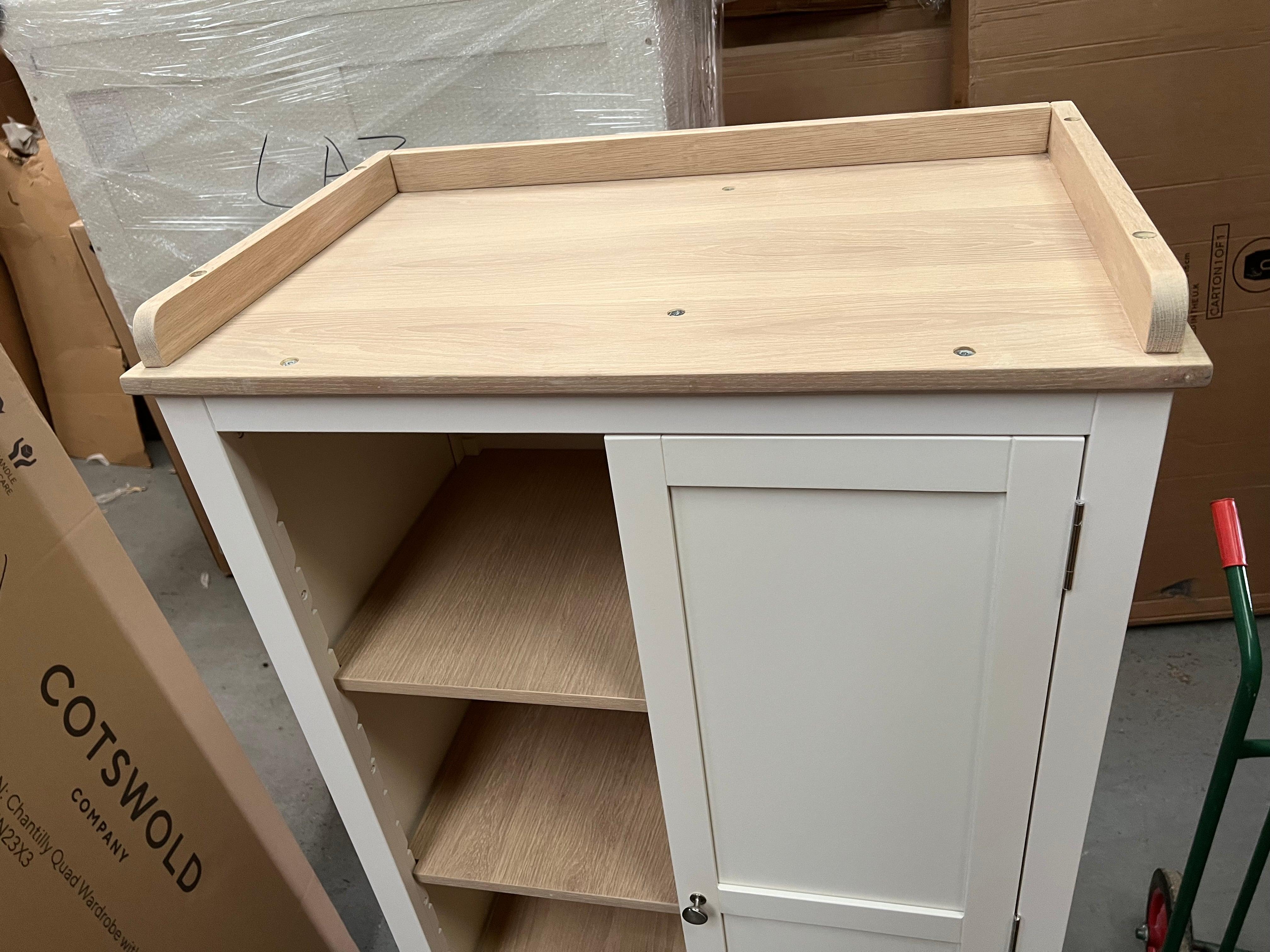 CHESTER PURE WHITE
Open Petite Wardrobe Quality Furniture Clearance Ltd