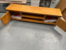 Load image into Gallery viewer, Oakland Rustic Oak Extra Large TV Stand up to 75&quot; Quality Furniture Clearance Ltd
