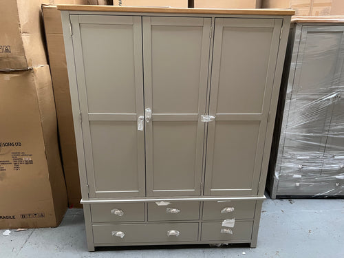 Hampshire ‘Country Life’ Triple Larder - Grey Quality Furniture Clearance Ltd