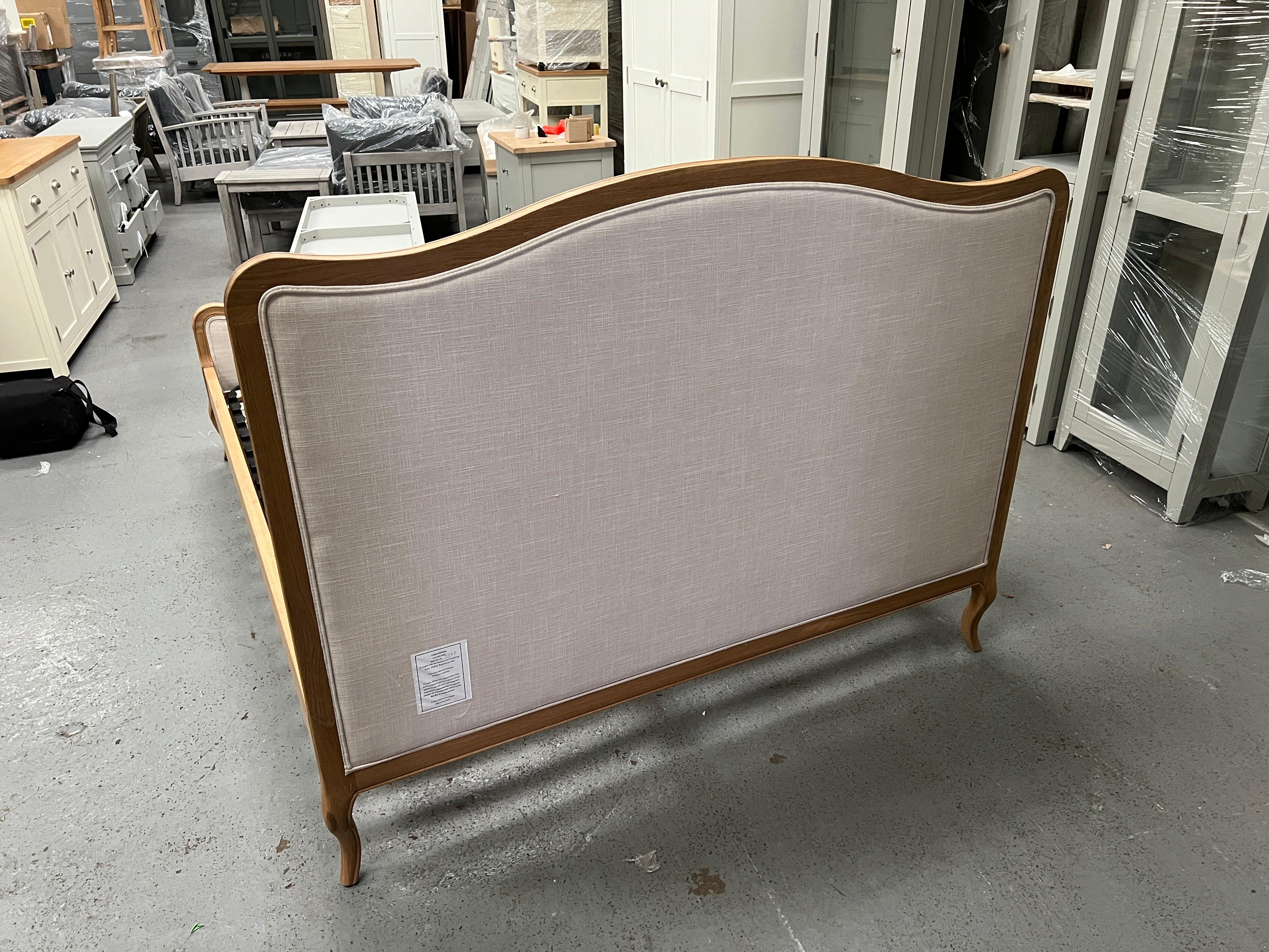 ELKSTONE MELLOW OAK
5ft Kingsize Bed Quality Furniture Clearance Ltd