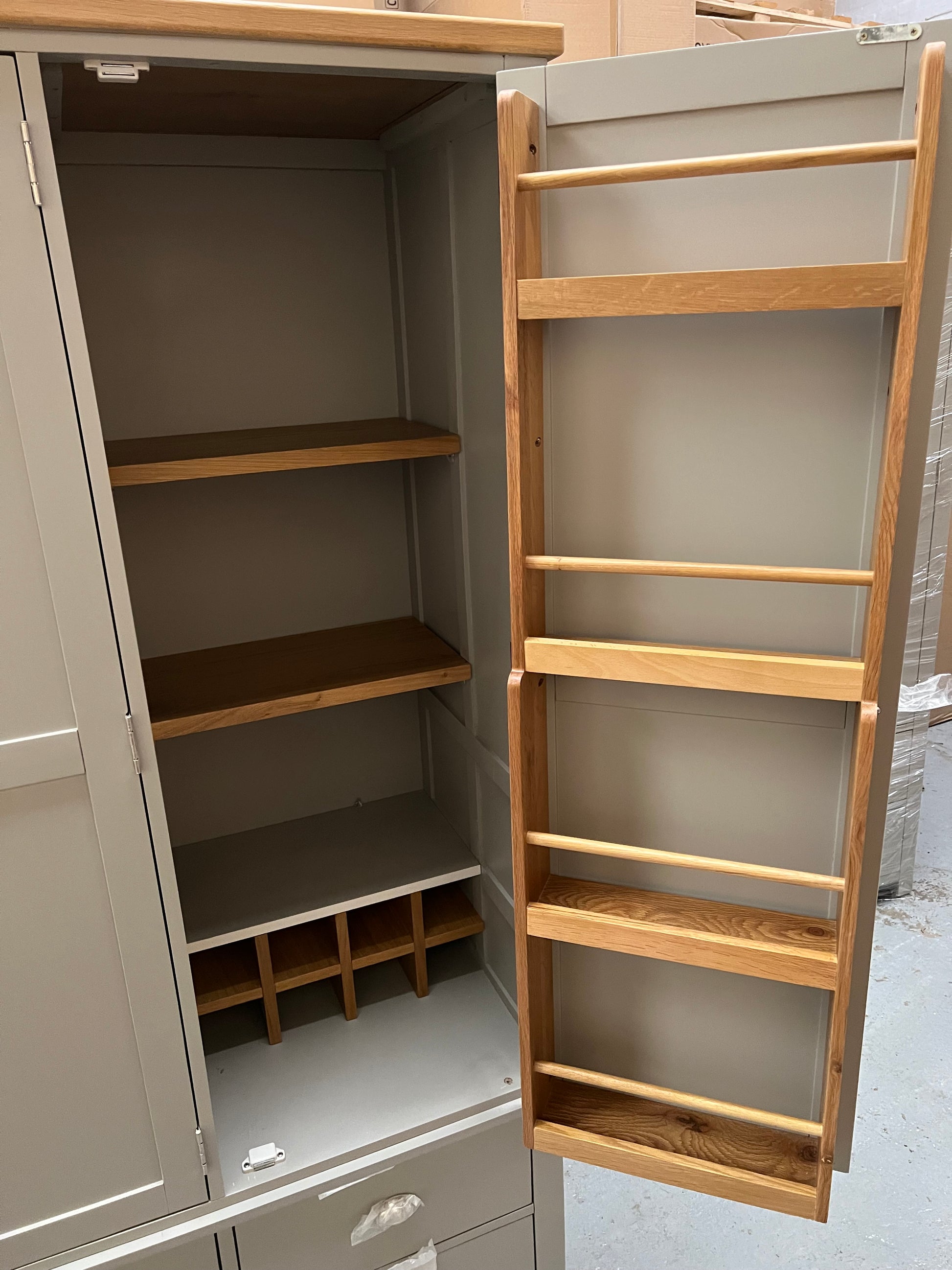 Hampshire ‘Country Life’ Triple Larder - Grey Quality Furniture Clearance Ltd