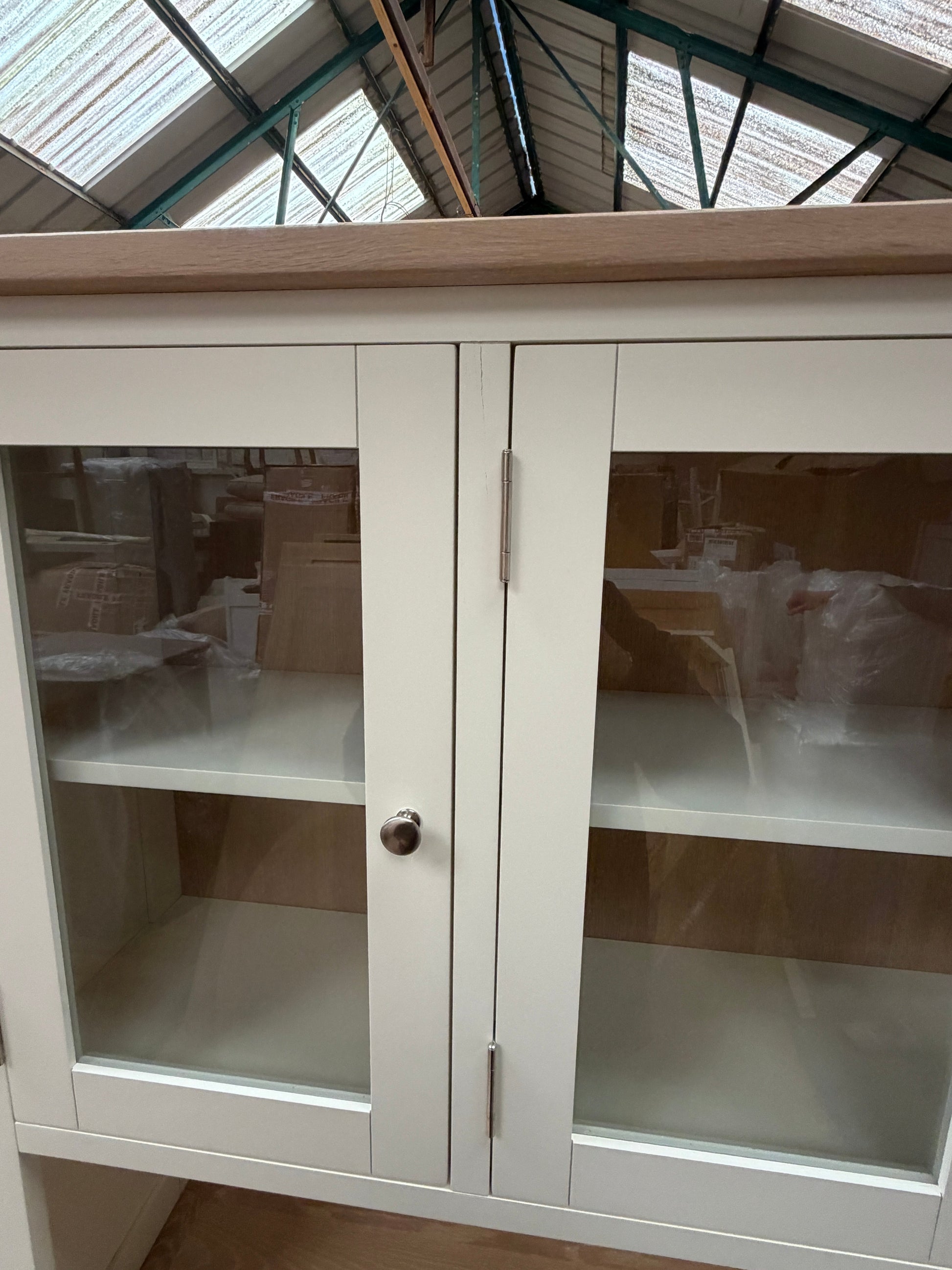 CHESTER CLASSIC CREAM
Large Dresser Quality Furniture Clearance Ltd