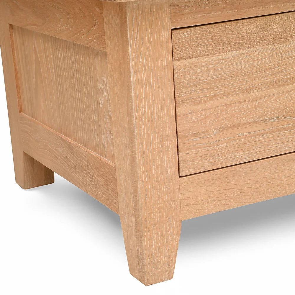 INGLESHAM WHITEWASH OAK
Quad Wardrobe Quality Furniture Clearance Ltd