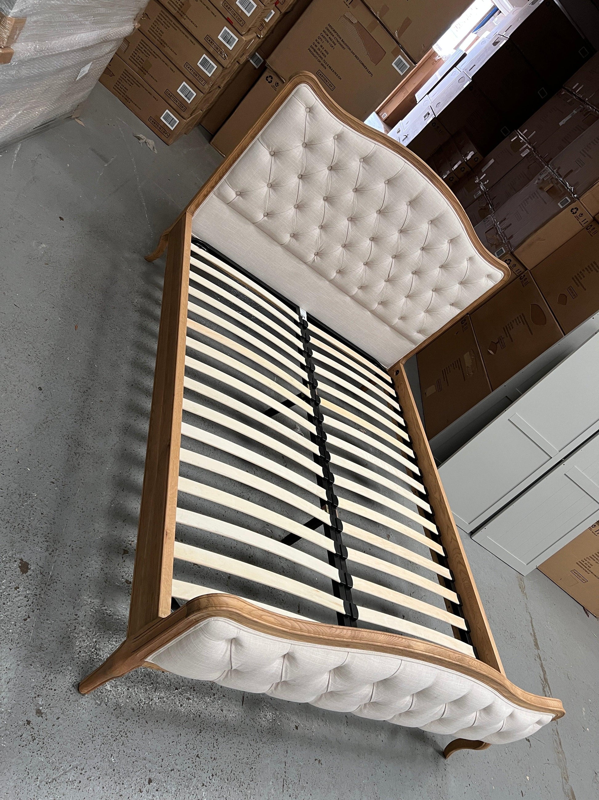 ELKSTONE MELLOW OAK
5ft Kingsize Bed Quality Furniture Clearance Ltd