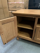 Load image into Gallery viewer, ELKSTONE MELLOW OAK
Large TV Stand up to 65&quot; Quality Furniture Clearance Ltd
