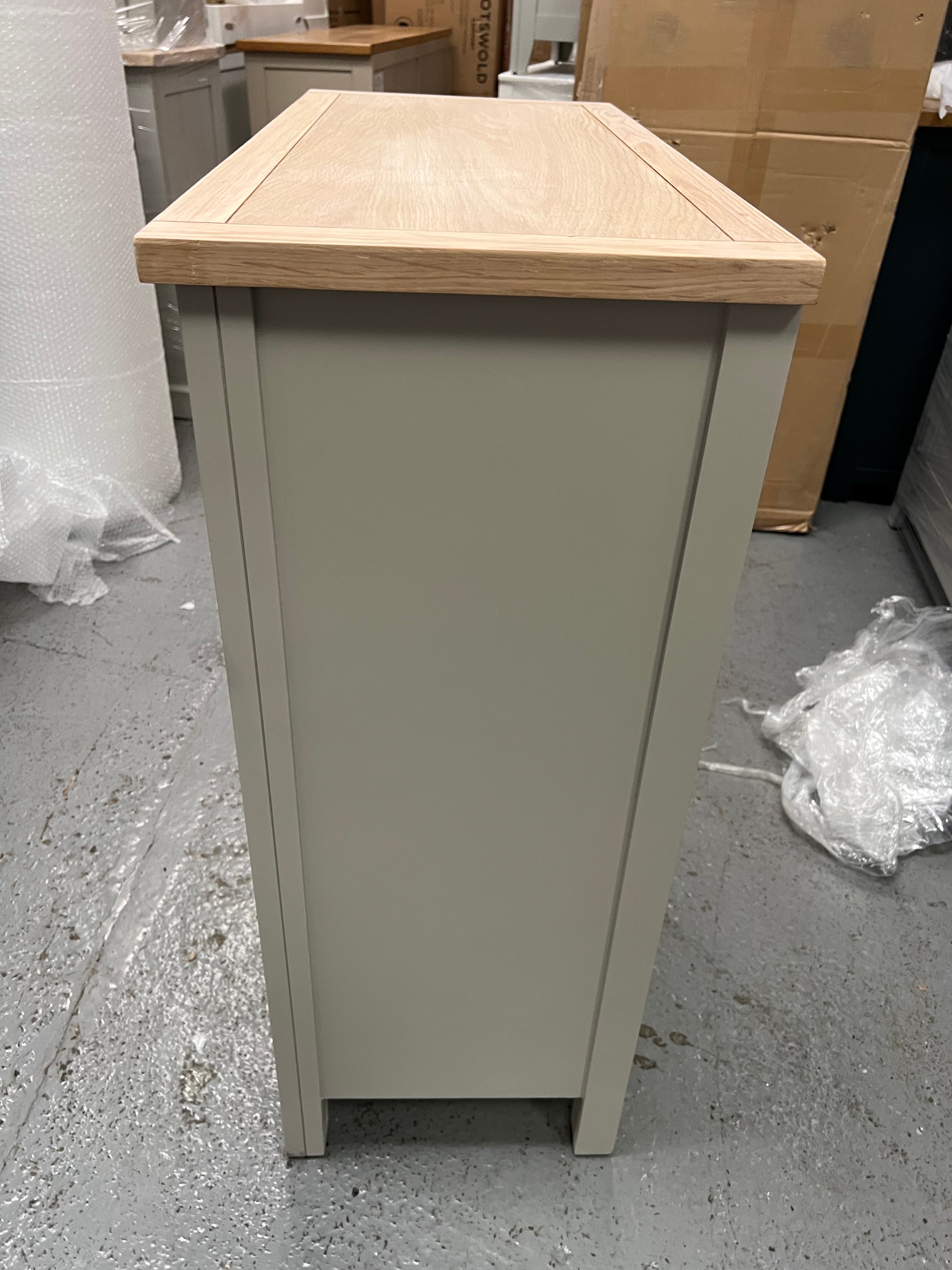 SIMPLY COTSWOLD PEBBLE GREY
2 over 3 chest of drawers Quality Furniture Clearance Ltd