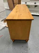 Load image into Gallery viewer, ELKSTONE MELLOW OAK
Large TV Stand up to 65&quot; Quality Furniture Clearance Ltd
