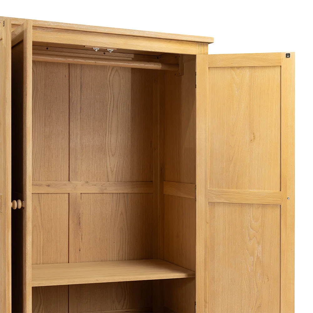 INGLESHAM WHITEWASH OAK
Quad Wardrobe Quality Furniture Clearance Ltd