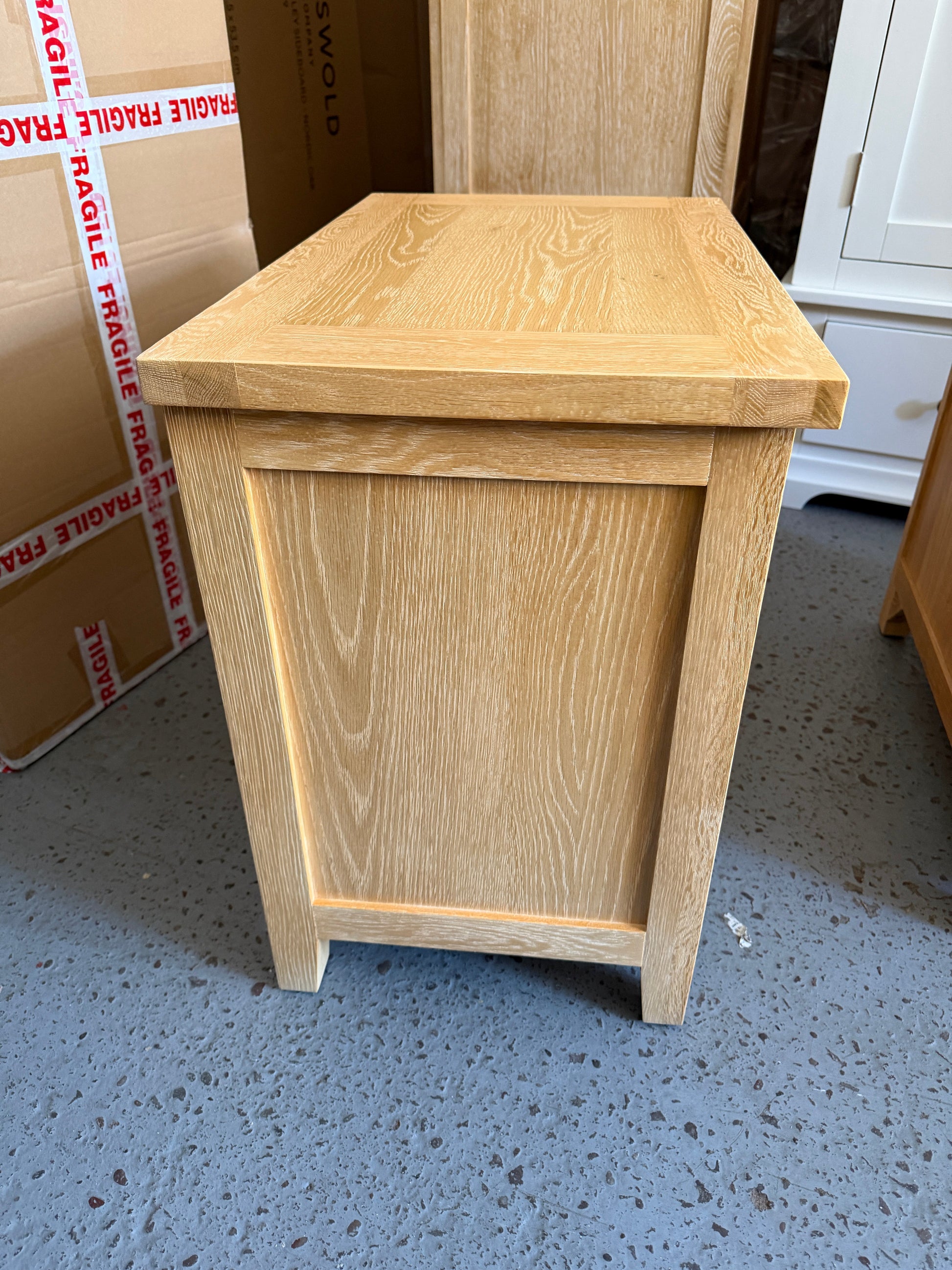 Set Of Two - INGLESHAM WHITEWASH OAK
Jumbo Bedside Table Quality Furniture Clearance Ltd