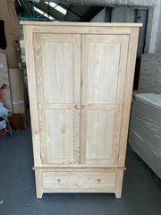 INGLESHAM WHITEWASH OAK
Double Wardrobe Quality Furniture Clearance Ltd
