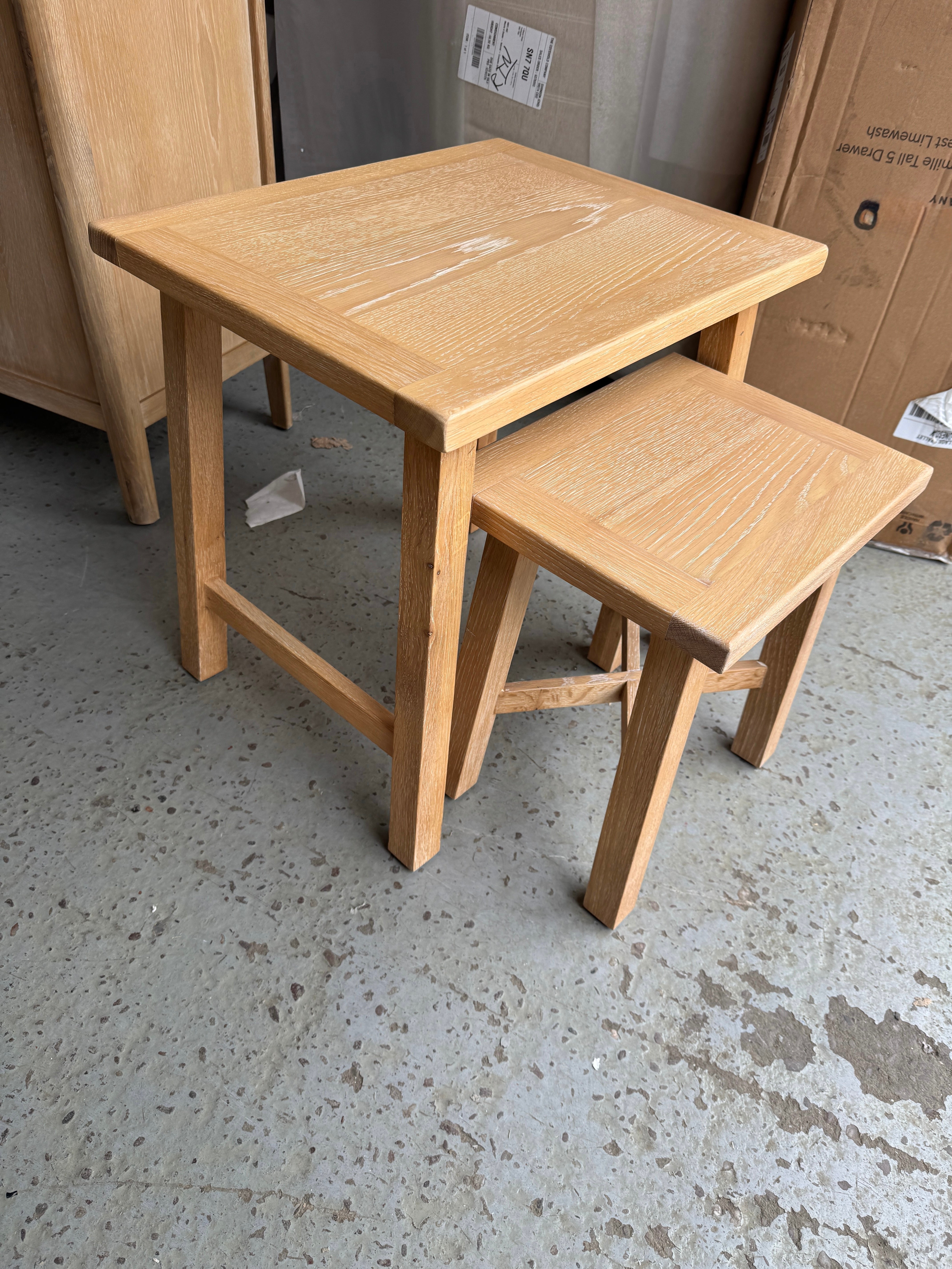INGLESHAM WHITEWASH OAK
Nest of 2 Tables Quality Furniture Clearance Ltd