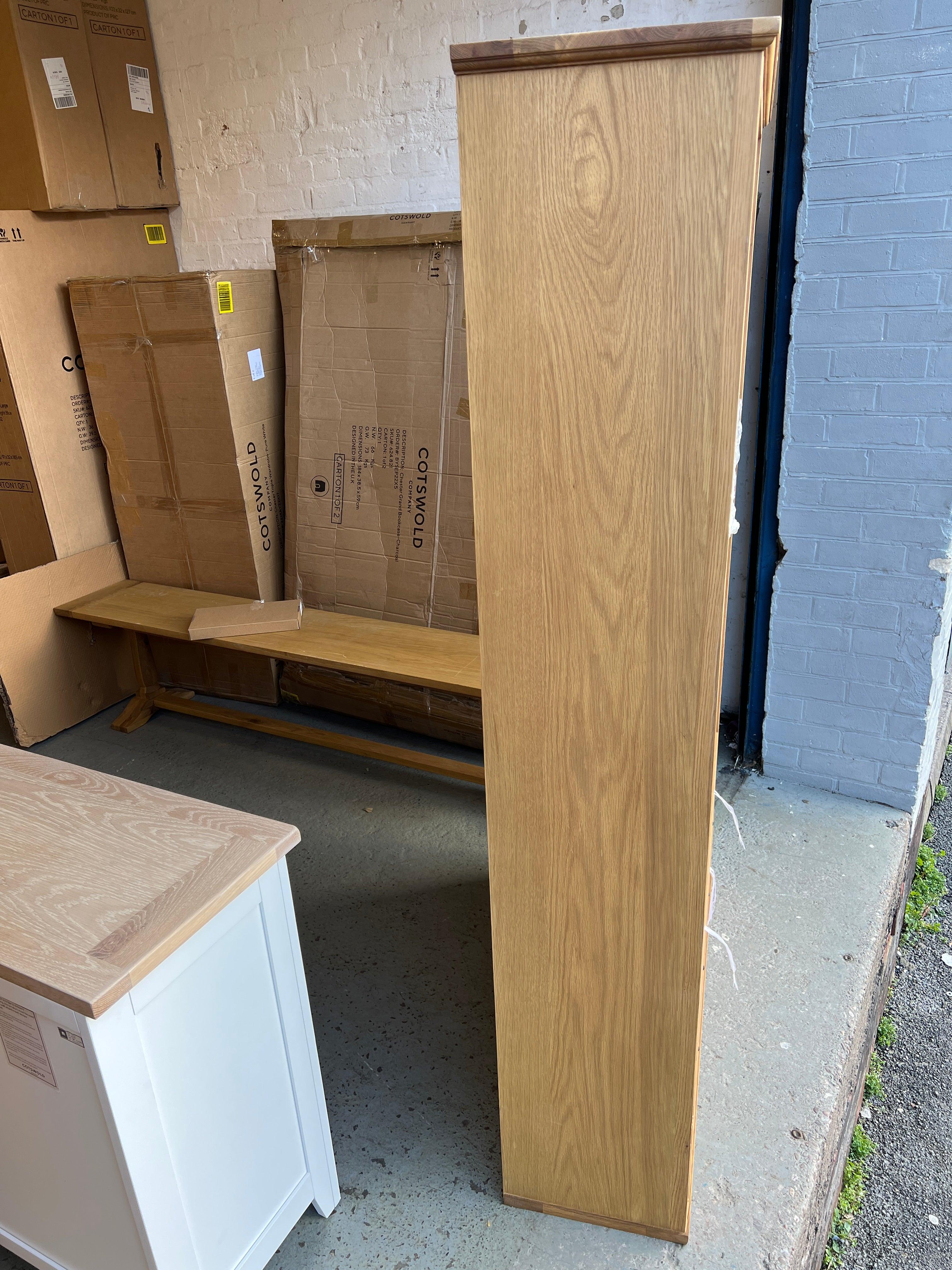 ELKSTONE MELLOW OAK
Large Bookcase Quality Furniture Clearance Ltd